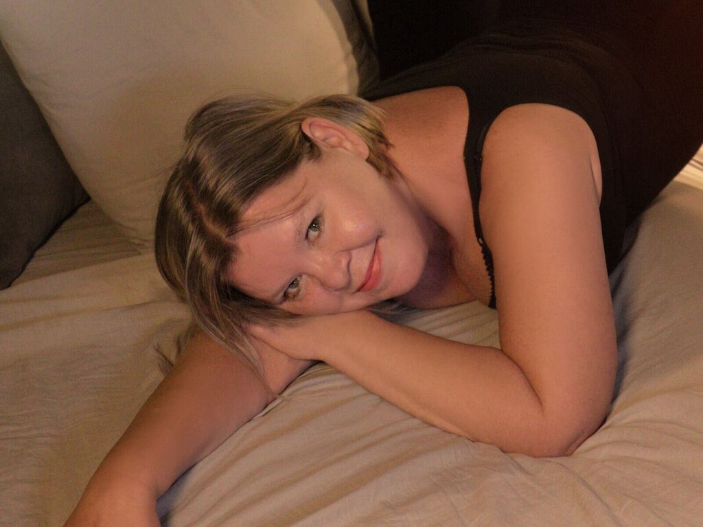 ShannonBarrber's Webcam 